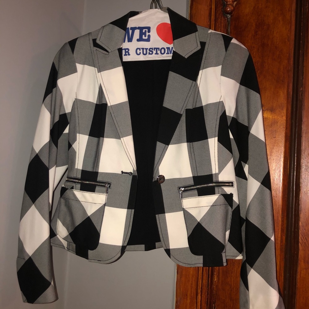 Black and white checkered blazer